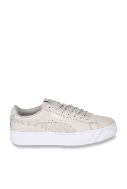 puma women's vikky stacked sneaker