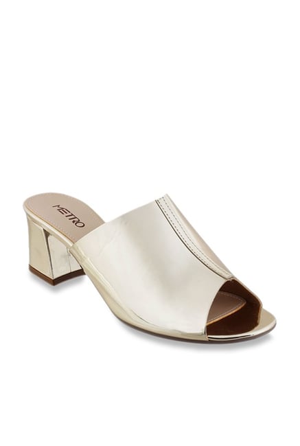 metro casual sandals