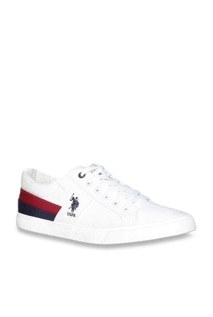 White Sneakers You Can Shop For Less Than P3,000 (2019 Edition)