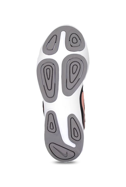 tatacliq nike shoes