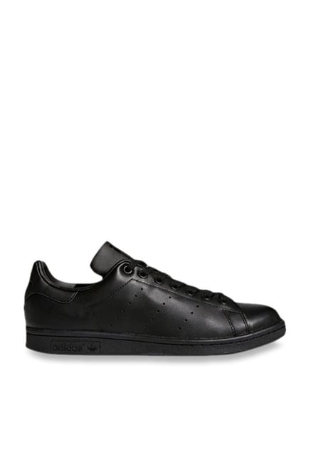 black leather stan smiths