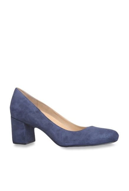 naturalizer navy blue pumps