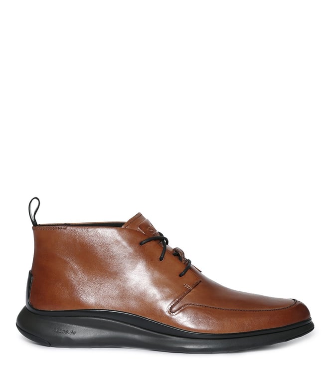 cole haan chukka zerogrand