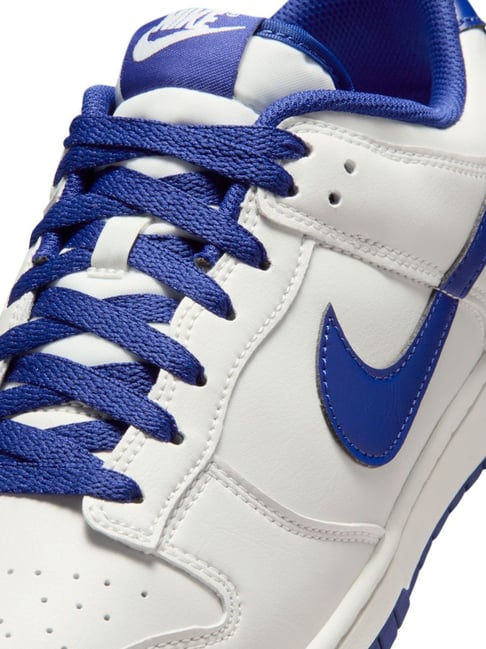 Nike Men's SB DUNK DU LOW RETRORetro Summit White & Deep Royal