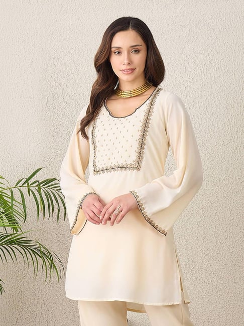 First Resort By Ramola Bachchan Ivory Yoke Embroidered Kurta-picture-26