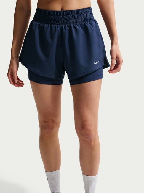 slim fit shorts nike