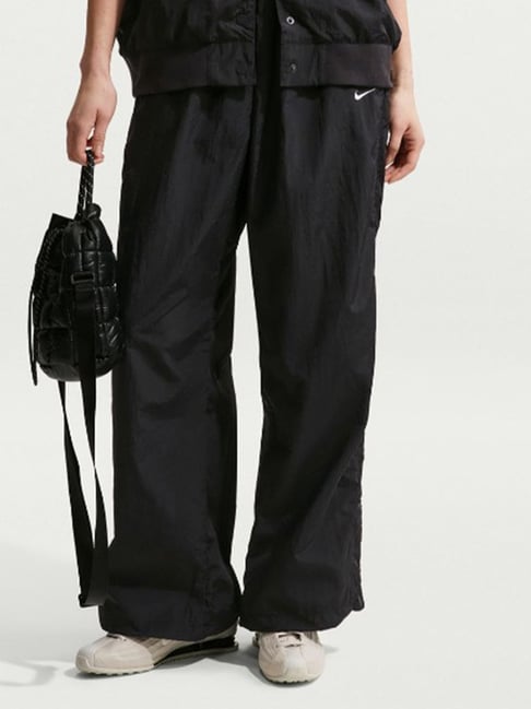 women's nike parachute pants