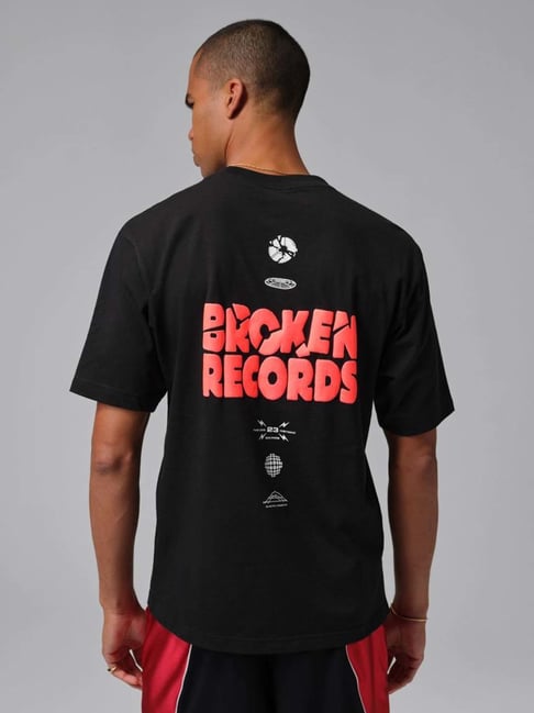 Nike Black & Infrared 23 Jordan Graphic Regular Fit T-Shirt