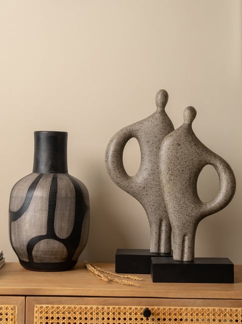 Ellementry Black Terracotta In Spring Vase - Short