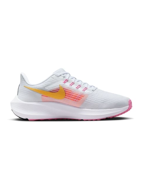 Nike Women's WMNS AIR ZOOM PEGASUS 39 Wheat Gold Pure Platinum Running Shoes