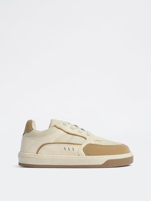 Yellow by Westside Beige Color-Blocked Lace-Up Sneakers