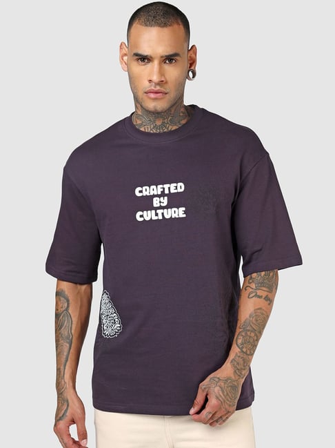bewakoof heavy duty 1.0 plum perfect cotton relaxed printed t-shirt
