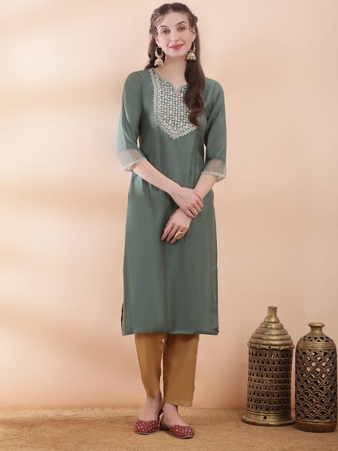 Globus Green Silk Embroidered Three-Quarter Sleeves Kurta-picture-29