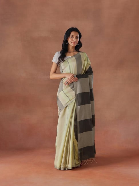 Fabindia Grey Silk Woven Design Saree-picture-41