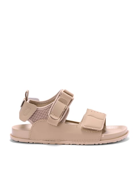 Pantaloons Junior Boys Beige Floaters