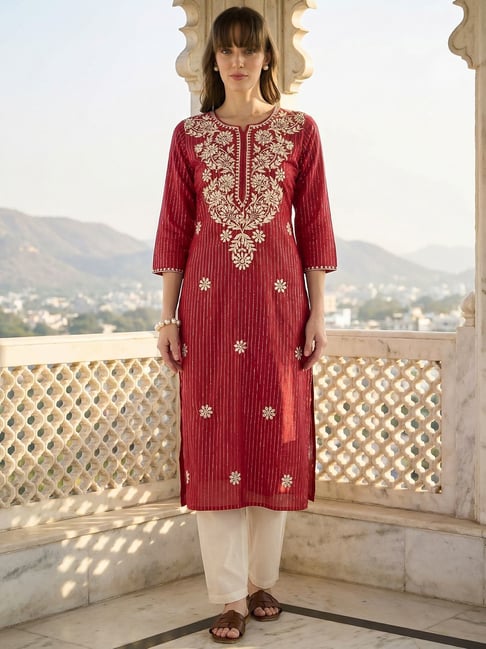 Indo Era Maroon Cotton Regular Fit Embroidered Kurta-picture-34