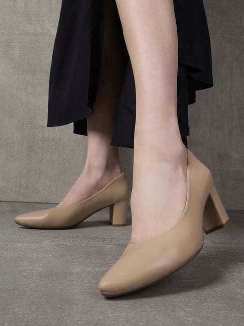 inc.5 women's beige pump shoes