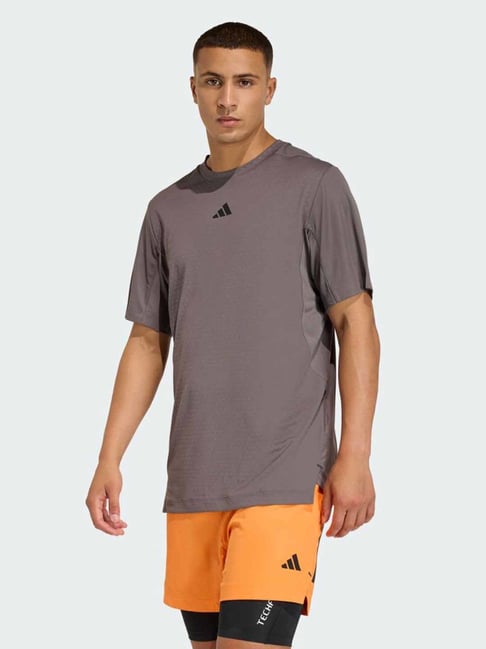 Adidas Brown D4T POWER Regular Fit Tee-image-31