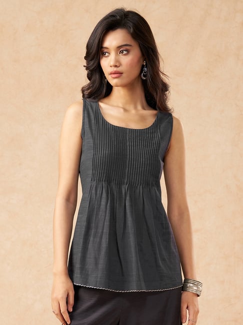 Marigold Lane by Pantaloons Black Solid Sleeveless Top-picture-43