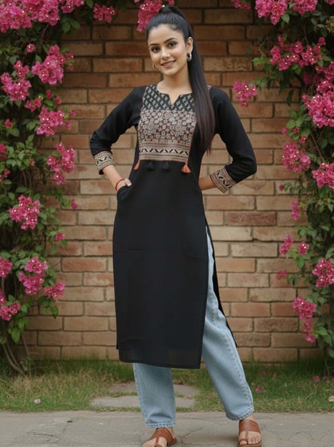 Varanga Black Cotton Kurta-picture-33