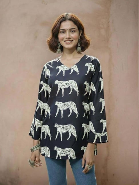 Varanga Black Cotton Printed Kurti-picture-17