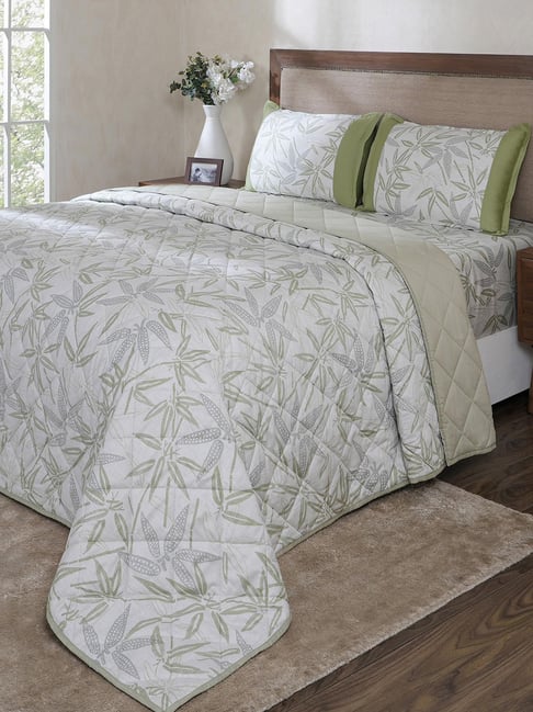 Maspar Green Floral Print King Size Quilt and Bedsheet with 2 Pillow Cases-image-15