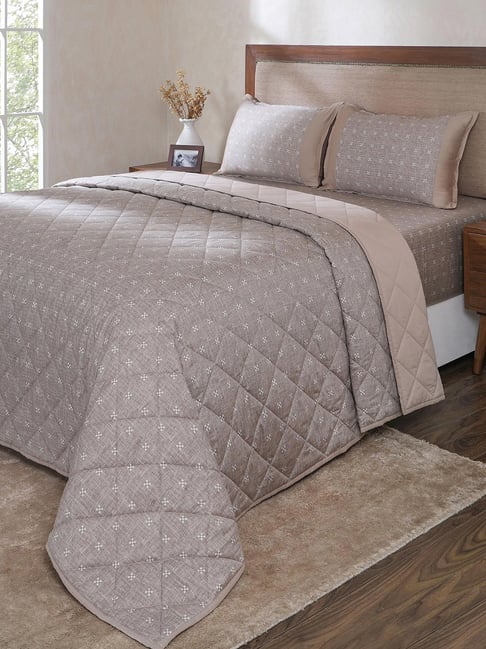 Maspar Brown Floral Print King Size Quilt and Bedsheet with 2 Pillow Cases-image-16