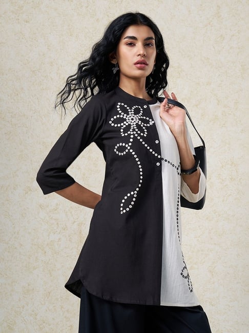 Rangmanch by Pantaloons Women's Black Relaxed Fit Colourblocked Tunic-picture-23