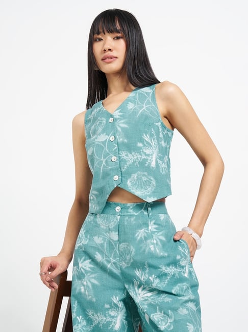 Akkriti by Pantaloons Women's Turquoise Regular Fit Abstract Sleeveless Waistcoat Top-picture-17