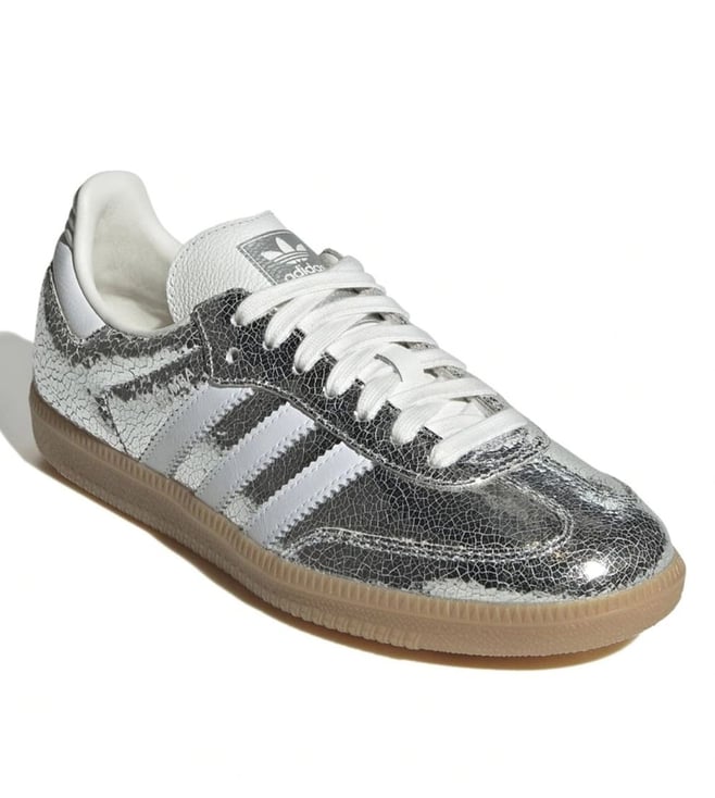 靴 adidas Women's Samba OG llic Silver\