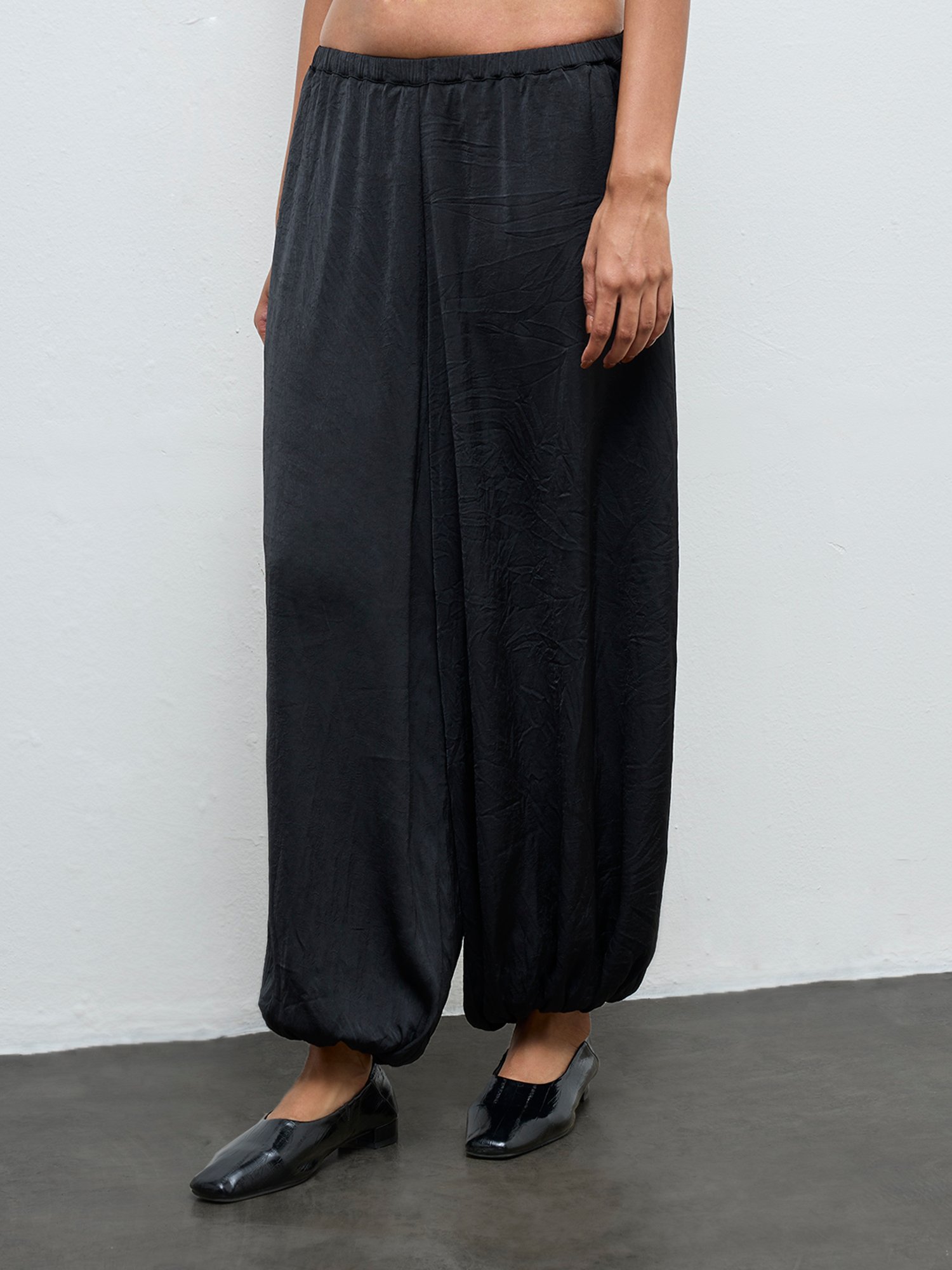 Wardrobe by Westside Black High-Rise Balloon Trousers