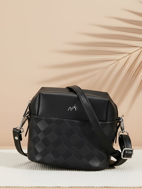 Metro Black Medium Sling Bag-picture-24