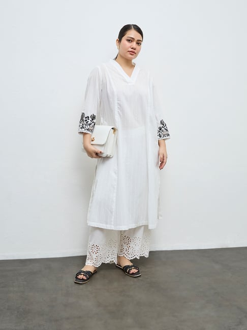 Diza by Westside White Floral Embroidered Cotton A-Line Kurta-picture-21