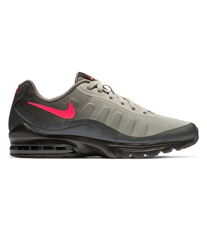nike air max invigor red and black