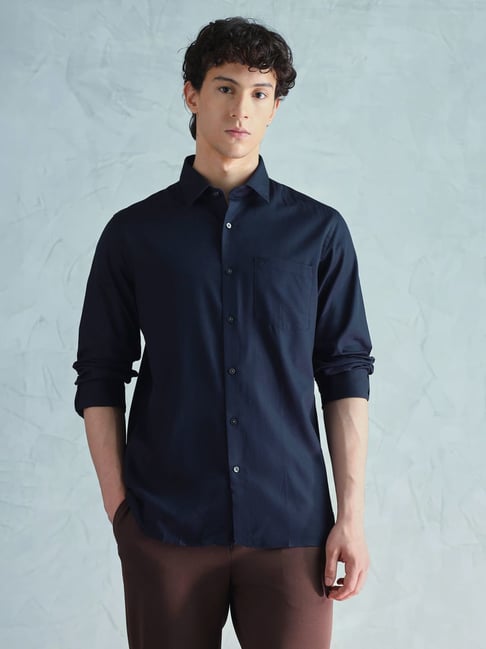 arrow blue cotton slim fit self pattern shirt