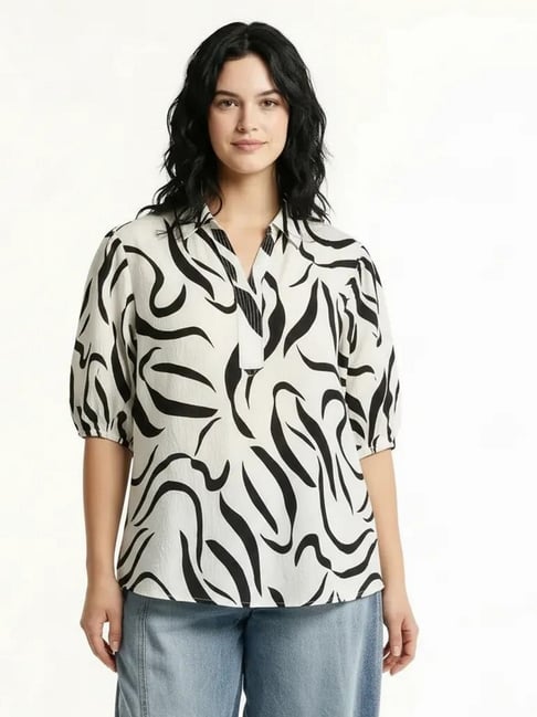 METTLE Black Cotton Abstract Three-Quarter Sleeves Top