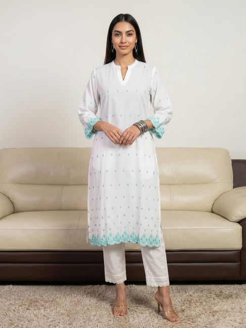 Aurelia White Cotton Straight Fit Embroidered Kurta-picture-24