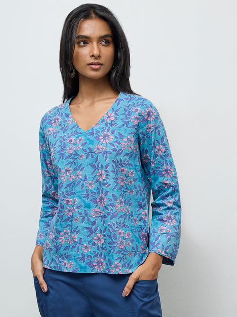 Utsa by Westside Blue Floral Pattern Cotton Tunic-picture-13
