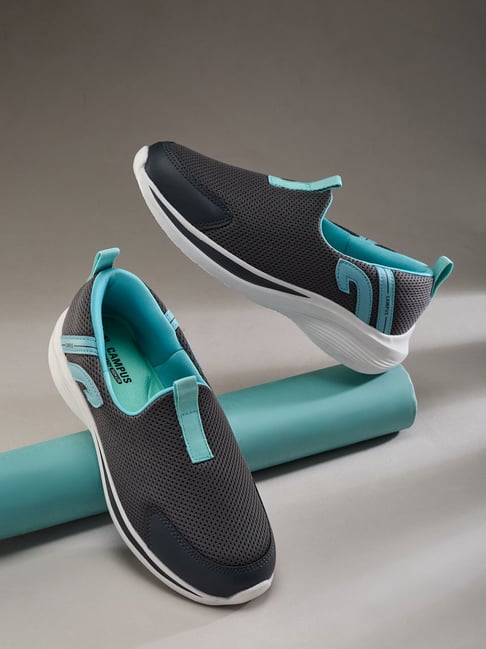 Campus Women's Grey Running Shoes