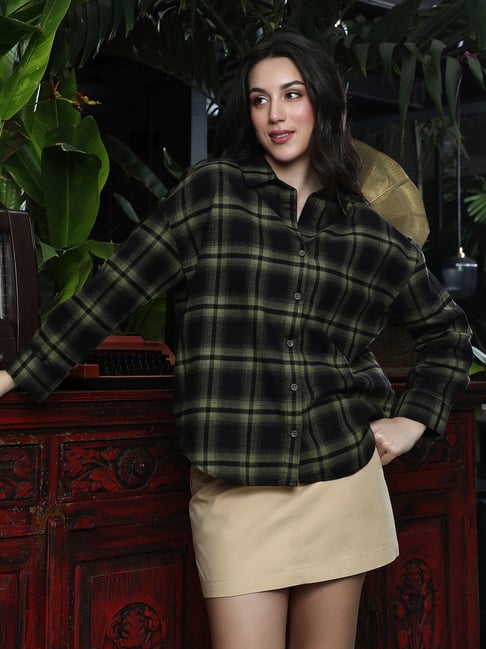 PINACOLADA Green Cotton Regular Fit Checked Shirt-picture-22