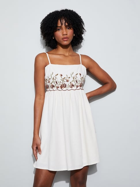 Ginger by Lifestyle Women's Off White Printed Sleeveless Casual Dress