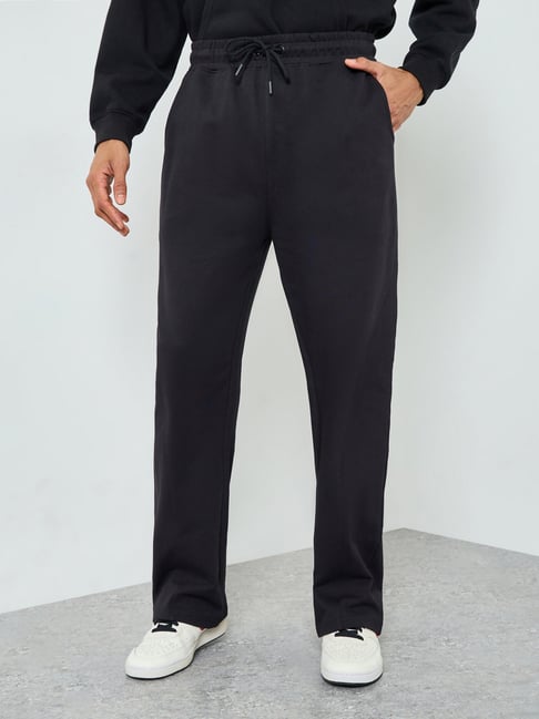 Styli Black Cotton Solid Wide Leg Track Pants-picture-20