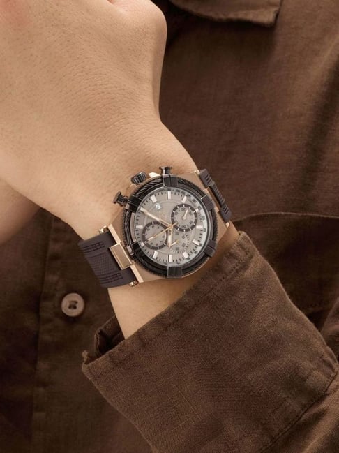 Buy Gc Z76004G7 Ironforce Chronograph Analog Watch For Men at Best