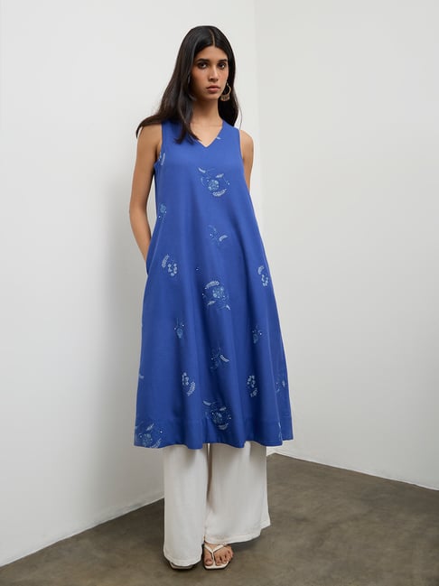 Utsa by Westside Indigo Floral Embroidered Cotton-Blend A-Line Kurta-picture-36
