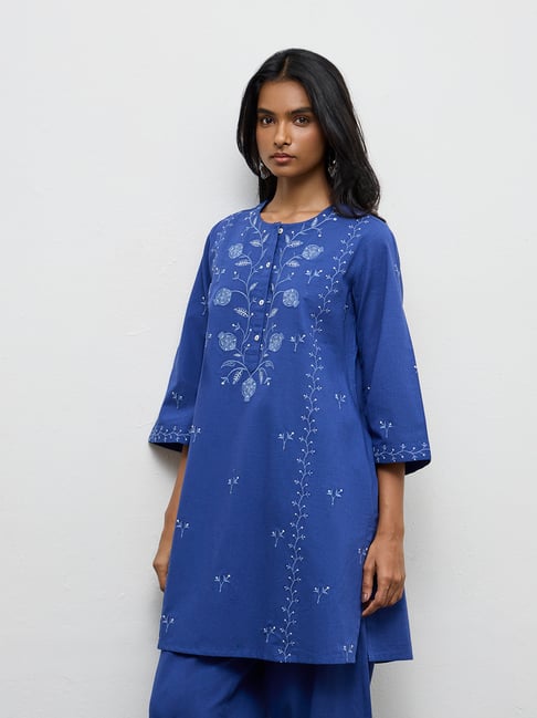 Utsa by Westside Blue Floral Embroidered Cotton-Blend Kurta-picture-18