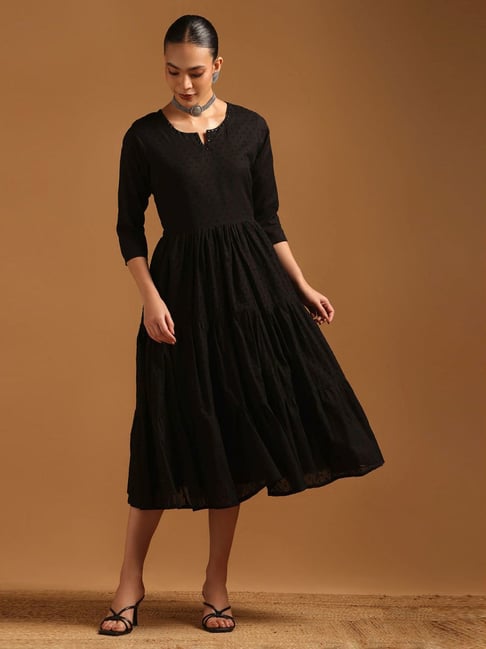 long sleeve diwali dress for women Get ready, glow up, and let your outfit do the talking this Diwali , For your last-minute festive finds