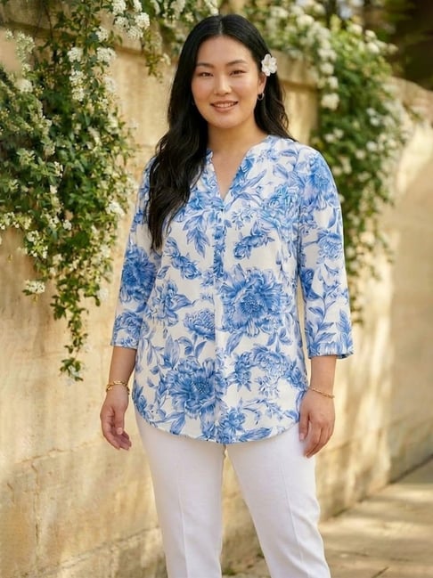 Qurvii Blue Floral Three-Quarter Sleeves Shirt-picture-11