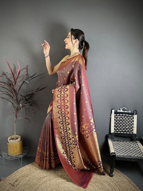 Elora Wine Silk Checked Saree With Unstitched Blouse-picture-33