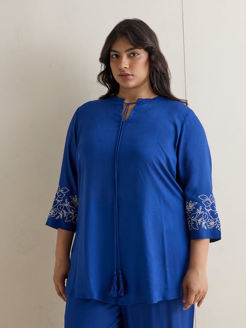 Diza by Westside Blue Floral Embroidered Tunic-picture-24