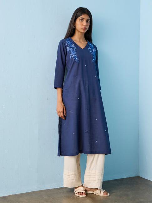 Utsa by Westside Blue Floral Embroidered Cotton-Blend A-Line Kurta-picture-24